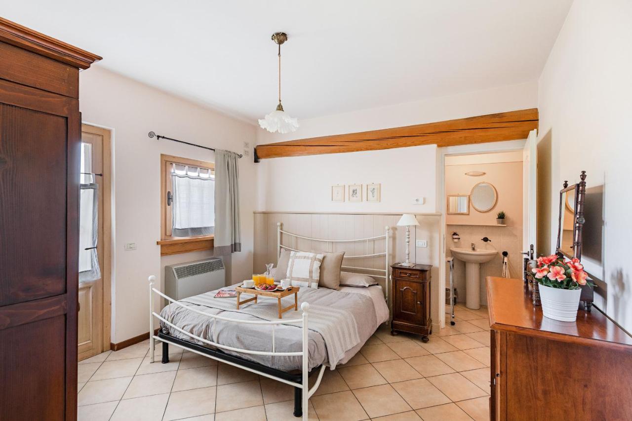 Garda Country House By Wonderful Italy Apartment โลนาโต ภายนอก รูปภาพ