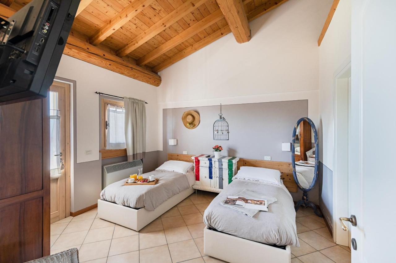 Garda Country House By Wonderful Italy Apartment โลนาโต ภายนอก รูปภาพ